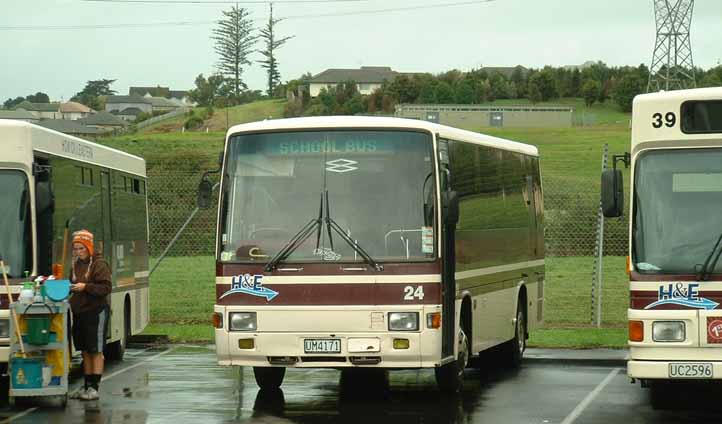 Howick & Eastern Hino 24